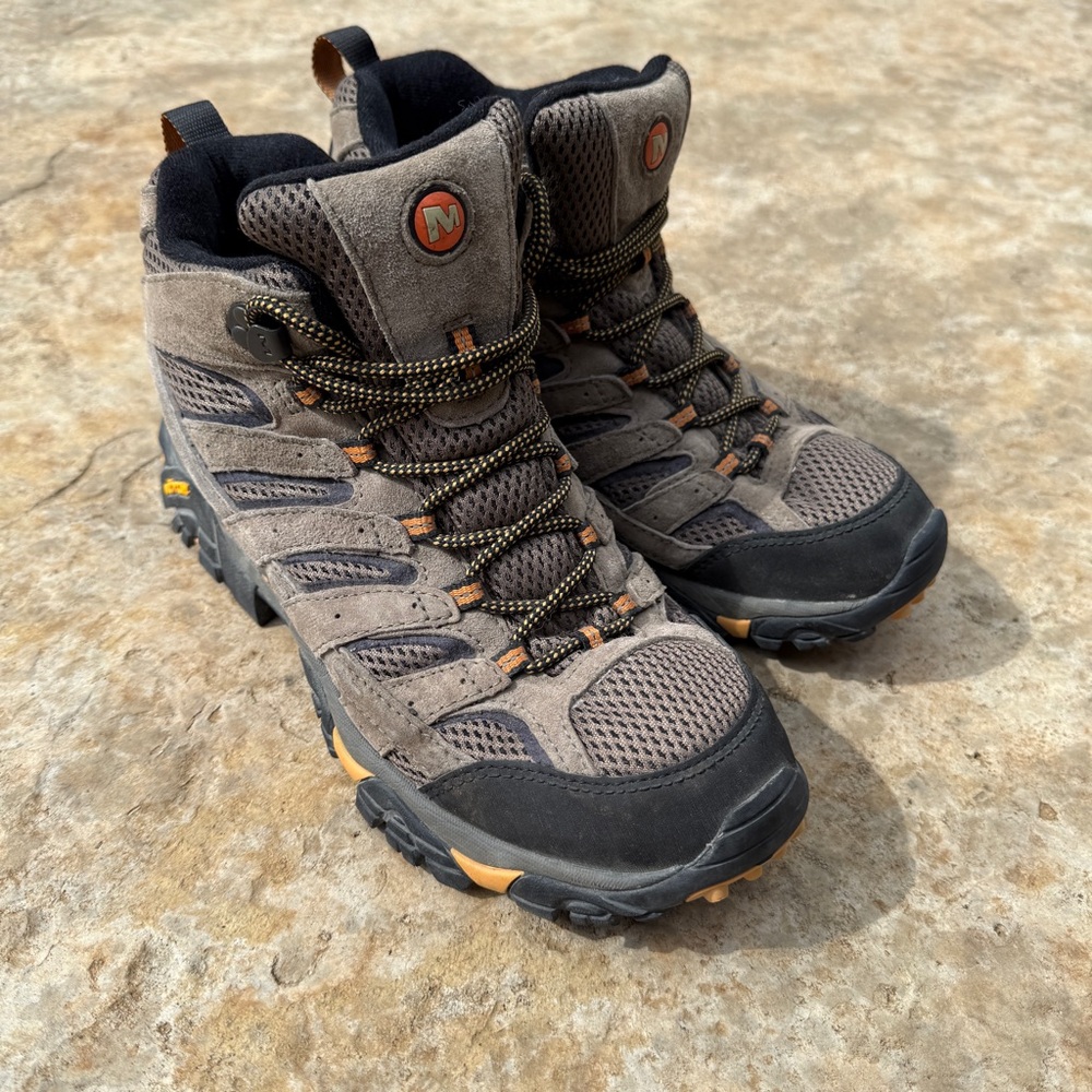 Merrell Moab 2 Men's Size 8.5 Mid Waterproof Hiking Shoes - Brown/Tan/Black